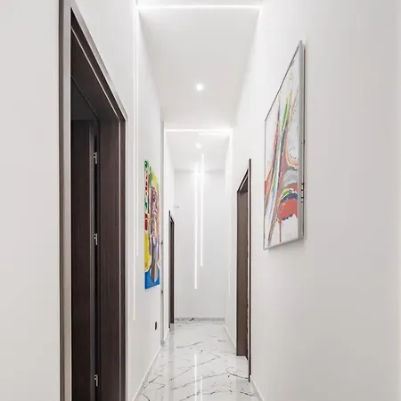 Extreme - New Luxy * Budapest