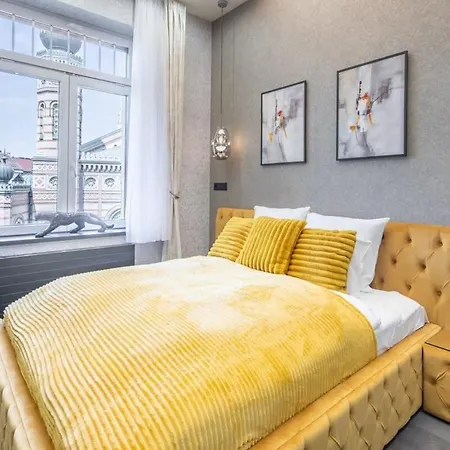 Extreme - New Luxy Budapest